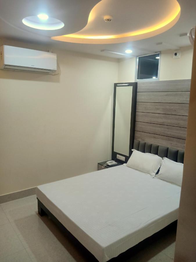 Hotel Shri Gourav Bikaner Ngoại thất bức ảnh