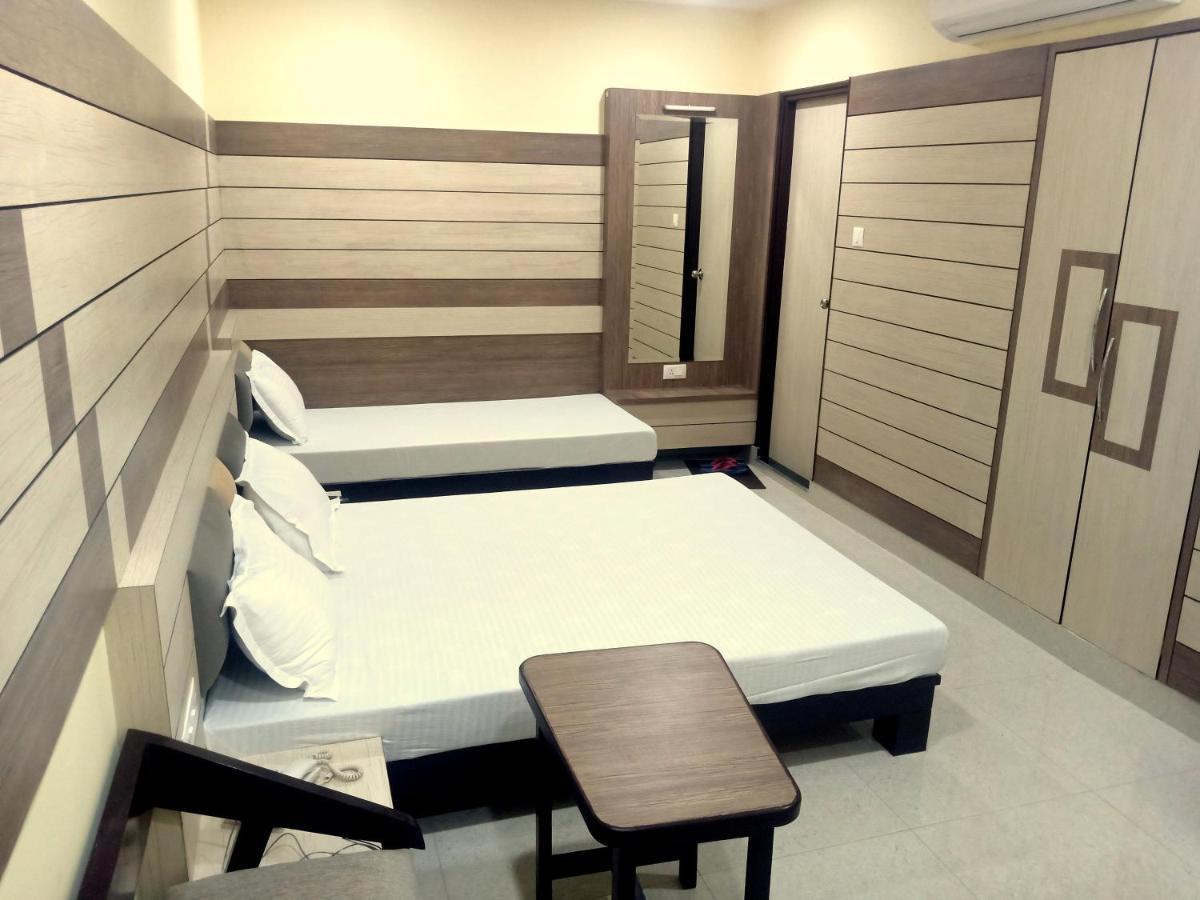 Hotel Shri Gourav Bikaner Ngoại thất bức ảnh