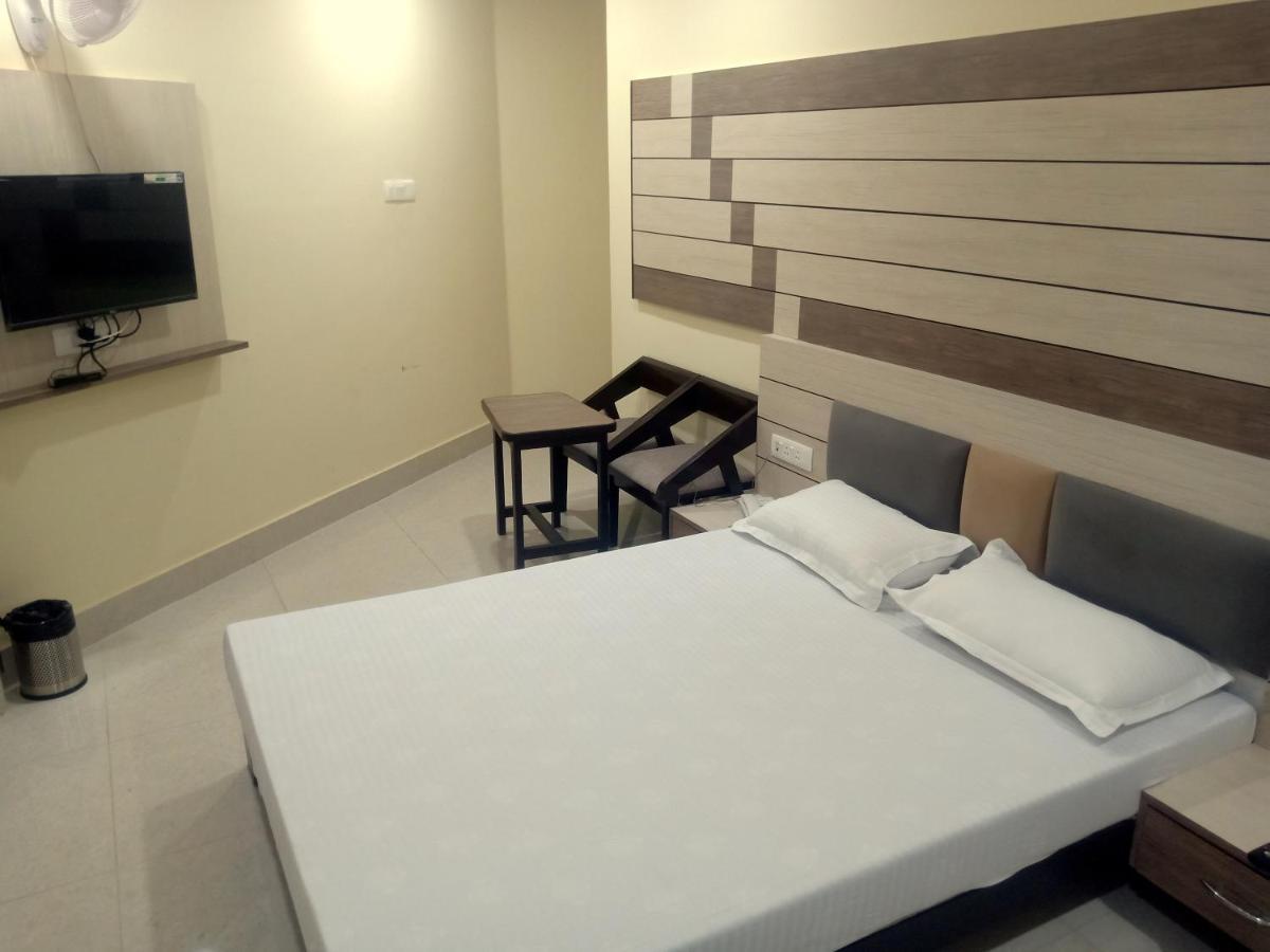 Hotel Shri Gourav Bikaner Ngoại thất bức ảnh